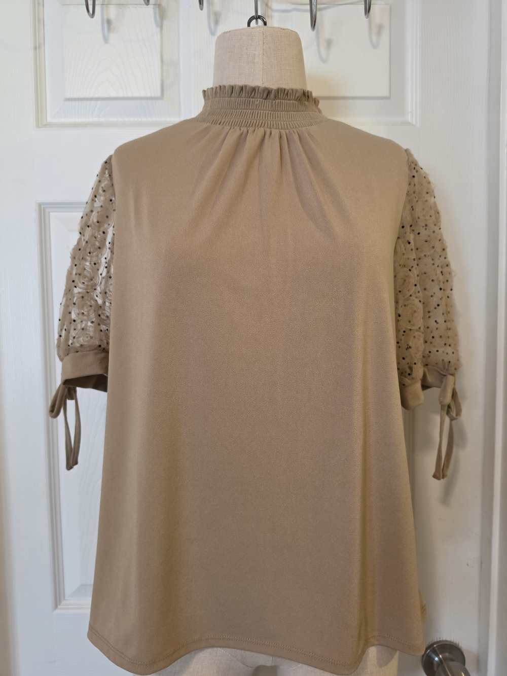 Neutral Tan Puff Sleeve Mock Neck Top Size Large